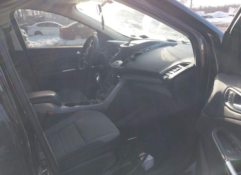 Photo 5 of 2016 Ford Escape SE (VIN 1FMCU9GX5GUB46126)