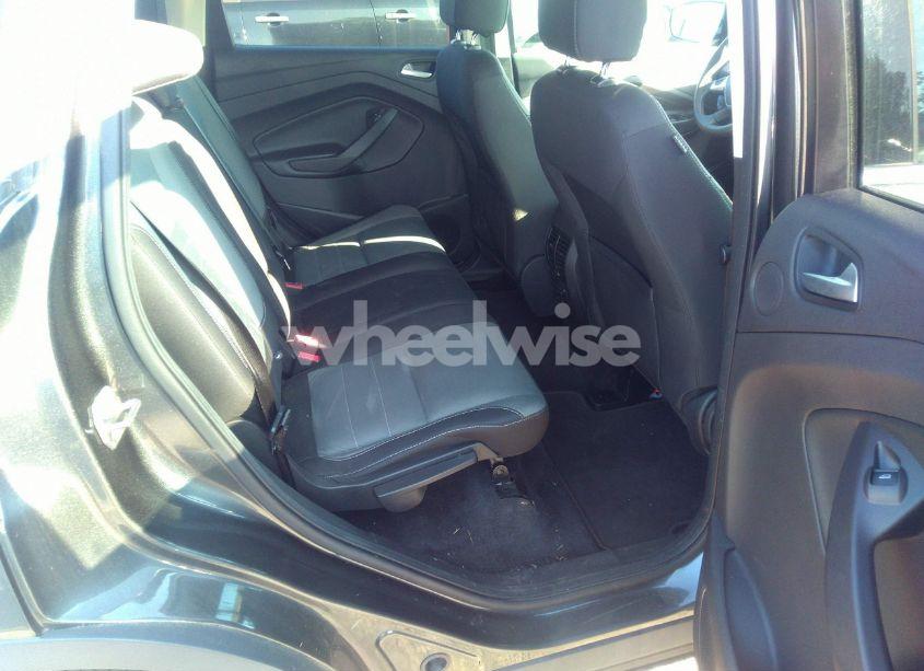 Photo 8 of 2016 Ford Escape SE (VIN 1FMCU9GX5GUB65484)