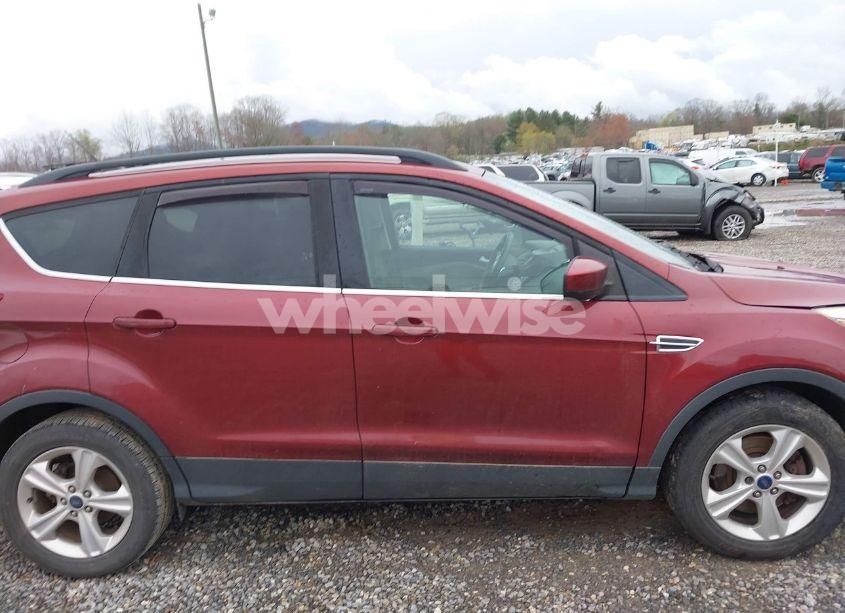 Photo 13 of 2016 Ford Escape SE (VIN 1FMCU9GX5GUB66313)