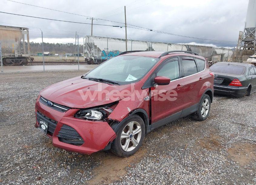 Photo 2 of 2016 Ford Escape SE (VIN 1FMCU9GX5GUB66313)