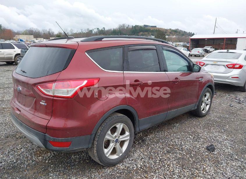 Photo 4 of 2016 Ford Escape SE (VIN 1FMCU9GX5GUB66313)