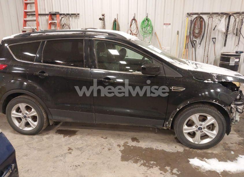 Photo 13 of 2016 Ford Escape SE (VIN 1FMCU9GX5GUC24159)
