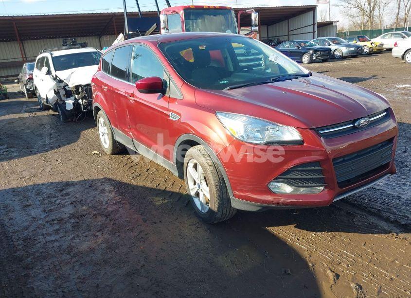 2016 Ford Escape SE (VIN 1FMCU9GX5GUC38157) main photo