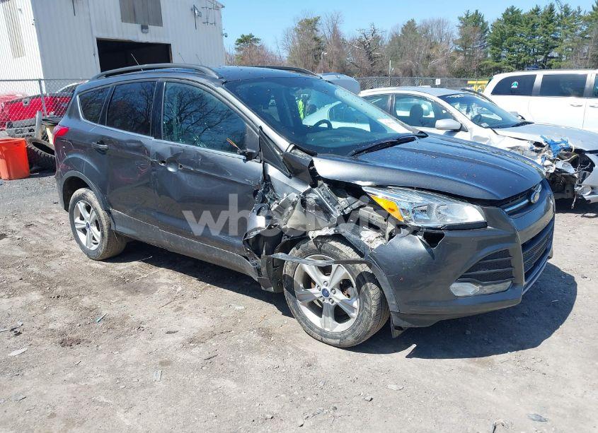2016 Ford Escape SE (VIN 1FMCU9GX5GUC48686) main photo