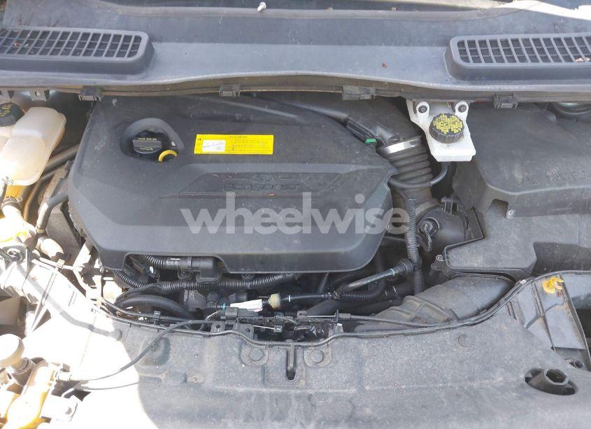 Photo 10 of 2016 Ford Escape SE (VIN 1FMCU9GX5GUC48686)