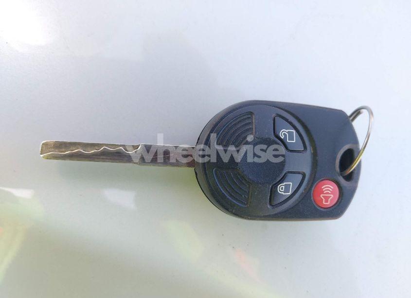 Photo 11 of 2016 Ford Escape SE (VIN 1FMCU9GX5GUC48686)