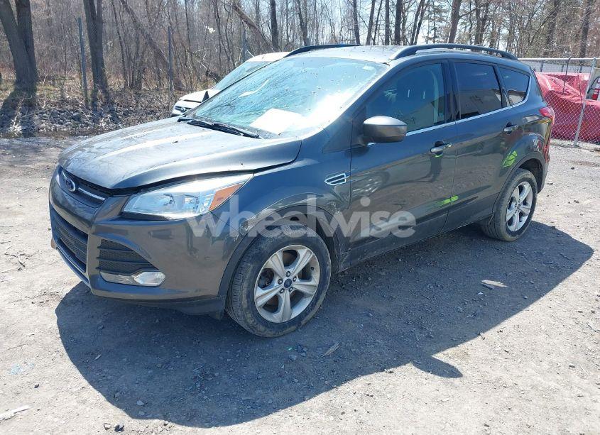 Photo 2 of 2016 Ford Escape SE (VIN 1FMCU9GX5GUC48686)