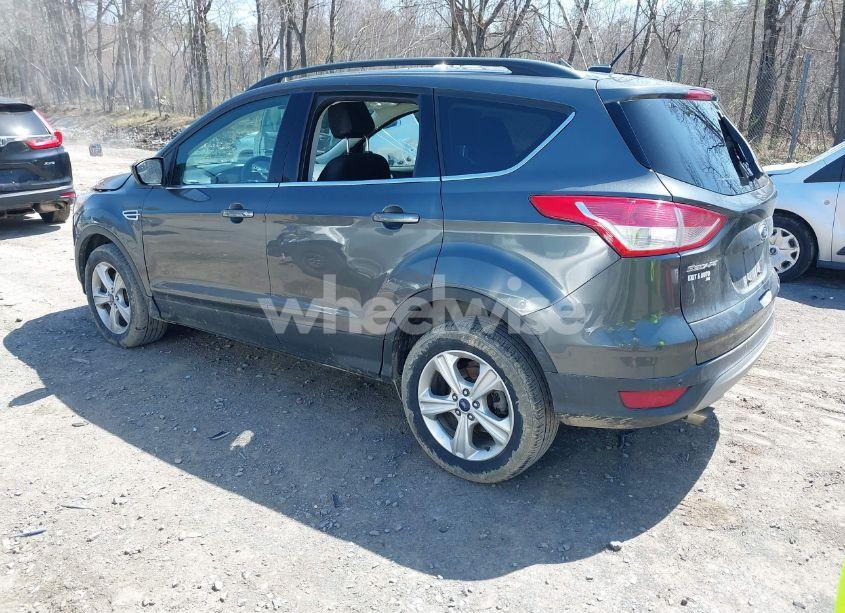 Photo 3 of 2016 Ford Escape SE (VIN 1FMCU9GX5GUC48686)