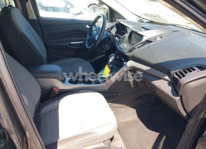 Photo 5 of 2016 Ford Escape SE (VIN 1FMCU9GX5GUC48686)