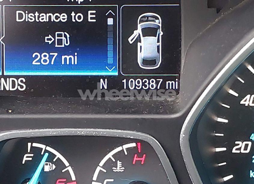 Photo 14 of 2016 Ford Escape SE (VIN 1FMCU9GX5GUC74771)