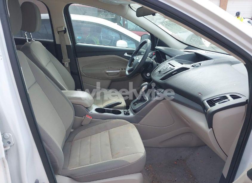 Photo 5 of 2013 Ford Escape SE (VIN 1FMCU9GX6DUA16089)