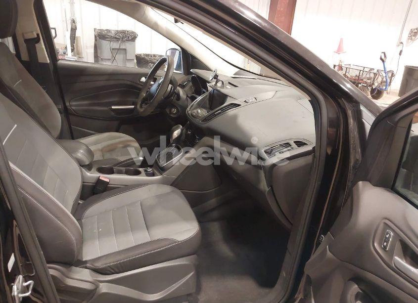 Photo 5 of 2013 Ford Escape SE (VIN 1FMCU9GX6DUB89479)