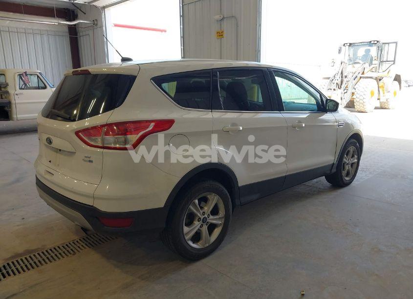 Photo 4 of 2013 Ford Escape SE (VIN 1FMCU9GX6DUD80139)