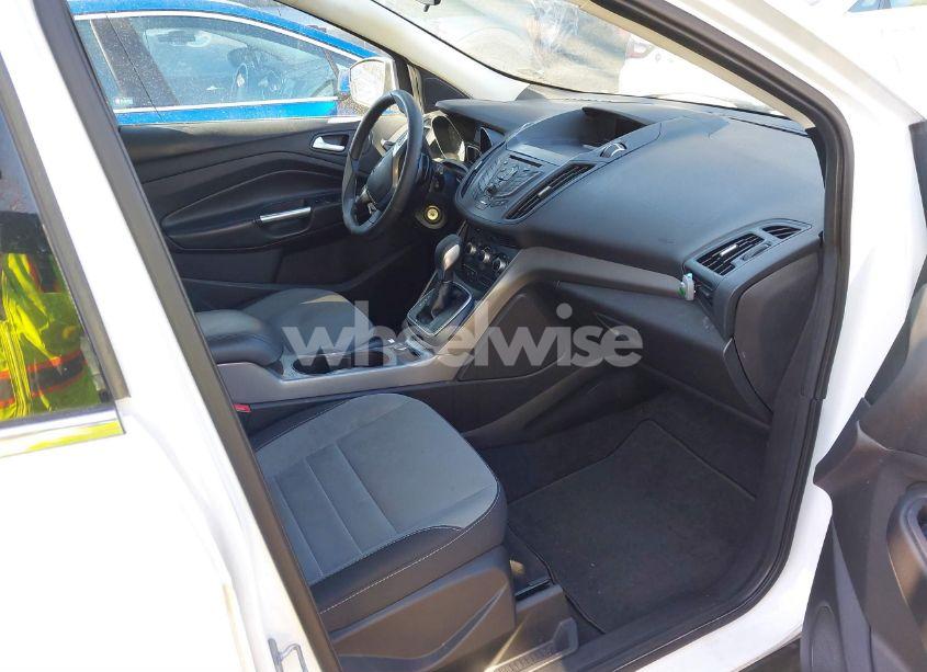 Photo 5 of 2014 Ford Escape SE (VIN 1FMCU9GX6EUA26249)