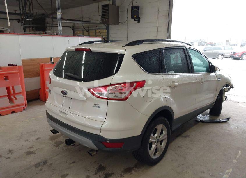 Photo 4 of 2014 Ford Escape SE (VIN 1FMCU9GX6EUA73121)
