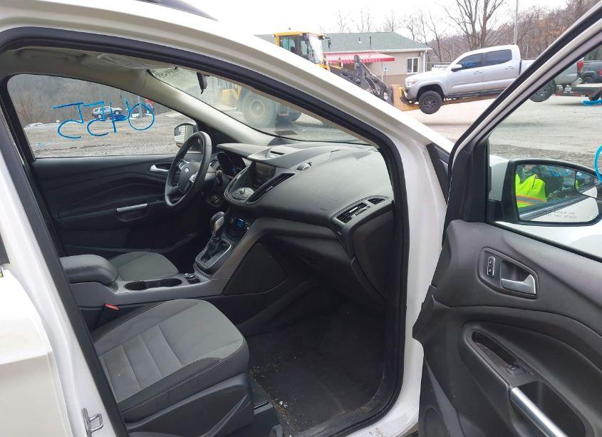 Photo 5 of 2014 Ford Escape SE (VIN 1FMCU9GX6EUA75452)