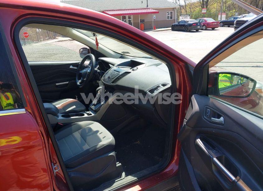 Photo 5 of 2014 Ford Escape SE (VIN 1FMCU9GX6EUA98987)