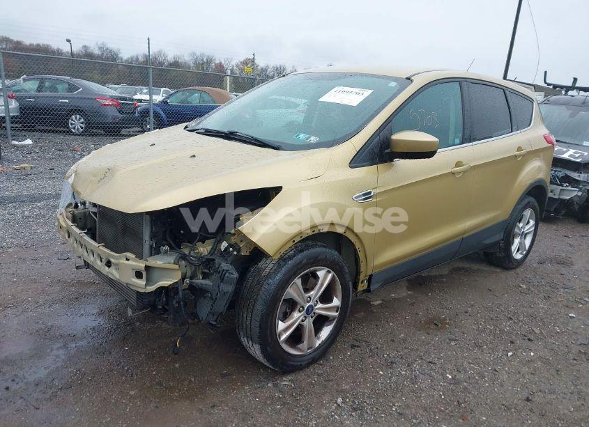 Photo 2 of 2014 Ford Escape SE (VIN 1FMCU9GX6EUC63937)