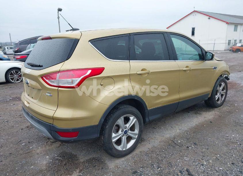 Photo 4 of 2014 Ford Escape SE (VIN 1FMCU9GX6EUC63937)