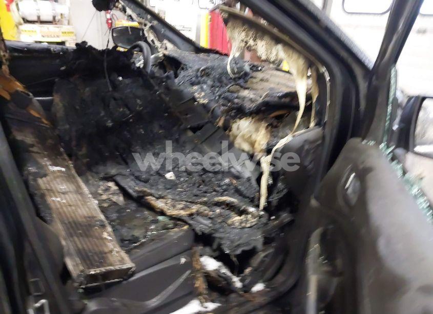 Photo 5 of 2014 Ford Escape SE (VIN 1FMCU9GX6EUC89146)