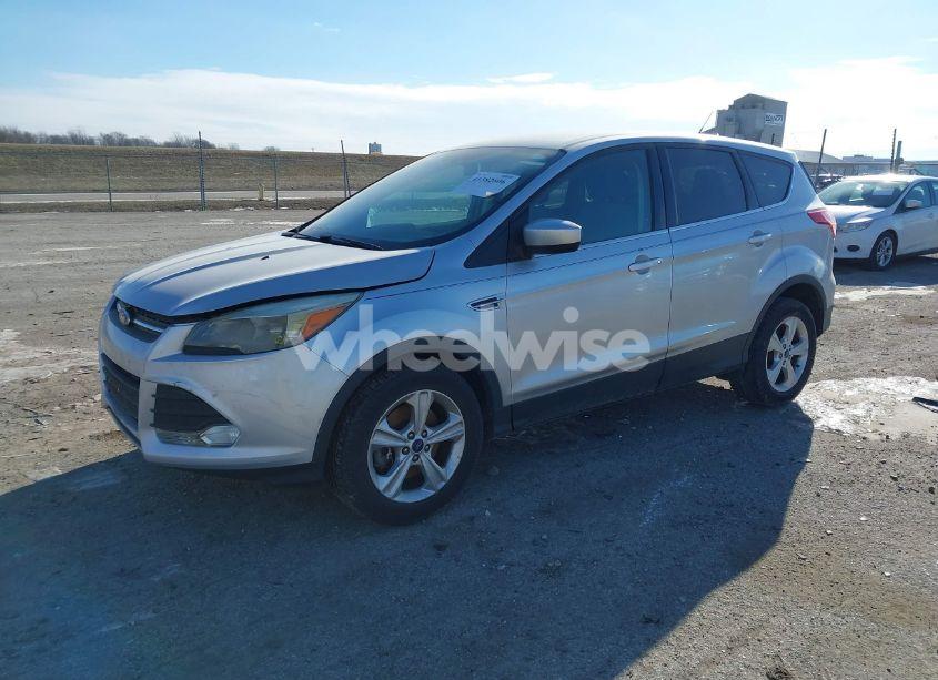 Photo 2 of 2014 Ford Escape SE (VIN 1FMCU9GX6EUD43982)