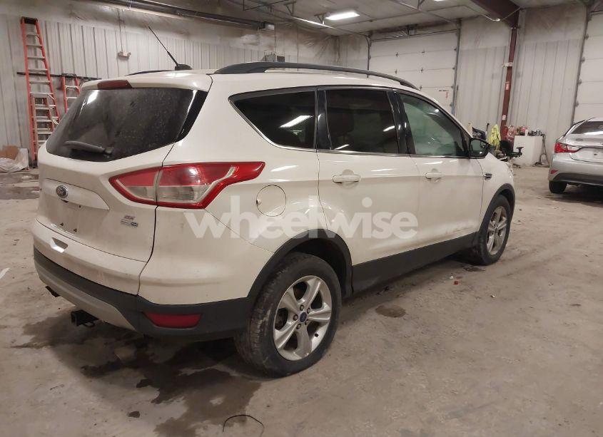 Photo 4 of 2014 Ford Escape SE (VIN 1FMCU9GX6EUE02397)