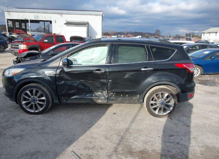 Photo 15 of 2015 Ford Escape SE (VIN 1FMCU9GX6FUA13969)