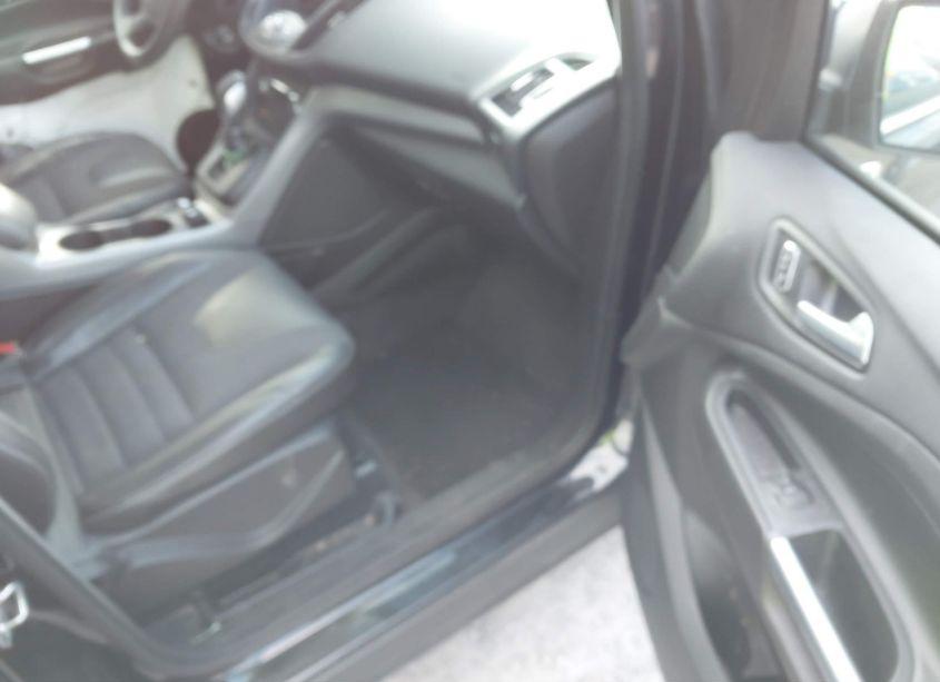 Photo 5 of 2015 Ford Escape SE (VIN 1FMCU9GX6FUA13969)