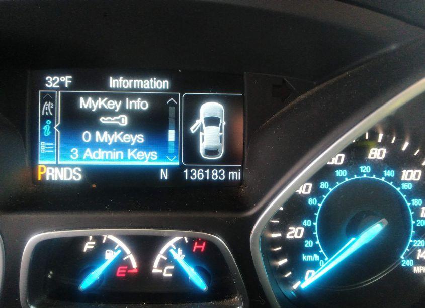 Photo 12 of 2015 Ford Escape SE (VIN 1FMCU9GX6FUA97792)