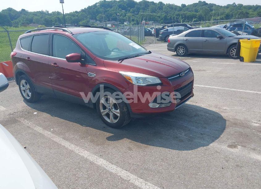 2015 Ford Escape SE (VIN 1FMCU9GX6FUC14383) main photo