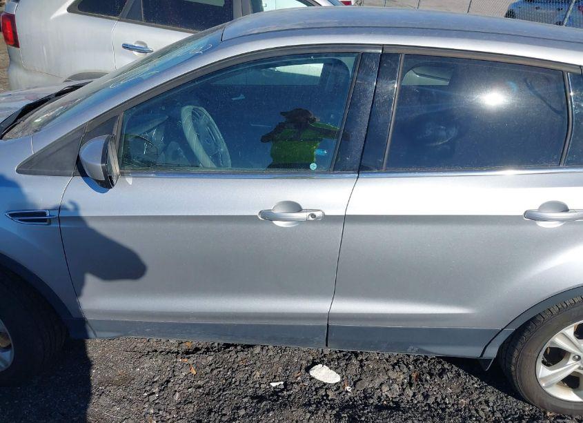 Photo 14 of 2016 Ford Escape SE (VIN 1FMCU9GX6GUA58489)