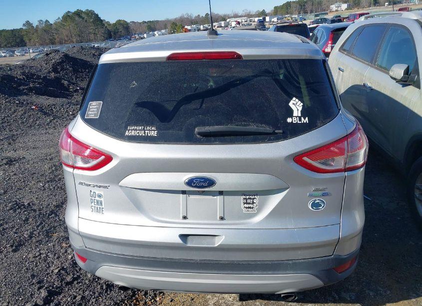 Photo 16 of 2016 Ford Escape SE (VIN 1FMCU9GX6GUA58489)