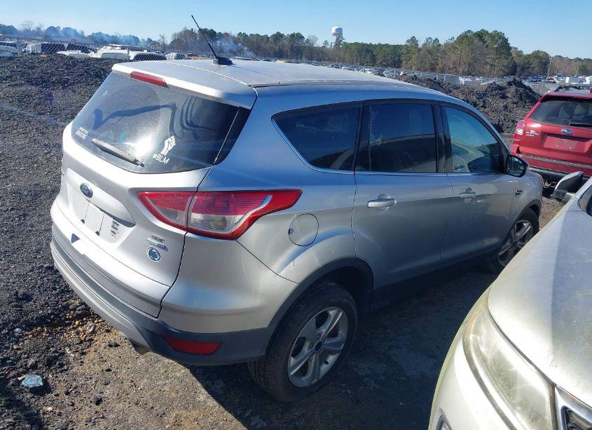 Photo 4 of 2016 Ford Escape SE (VIN 1FMCU9GX6GUA58489)