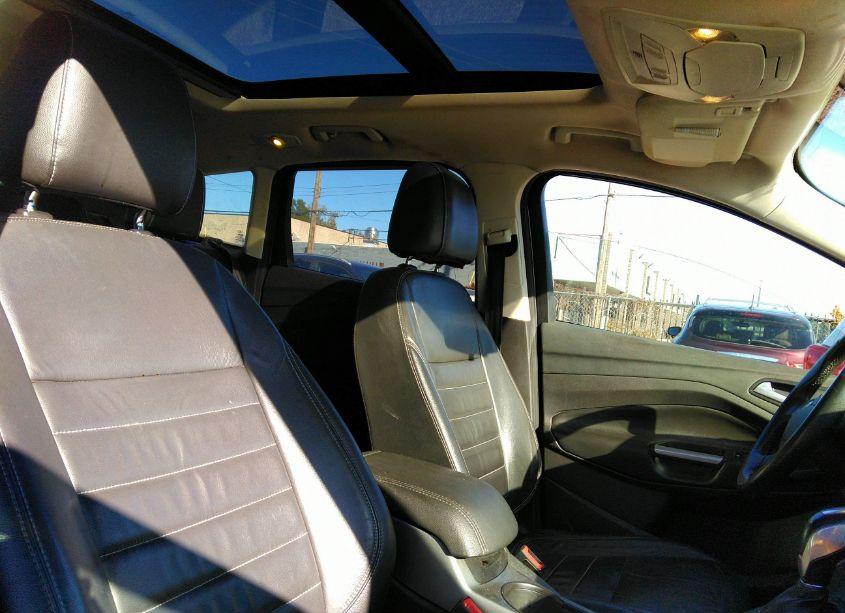 Photo 5 of 2016 Ford Escape SE (VIN 1FMCU9GX6GUA71646)