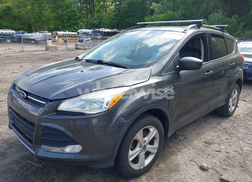 Photo 2 of 2016 Ford Escape SE (VIN 1FMCU9GX6GUB27794)
