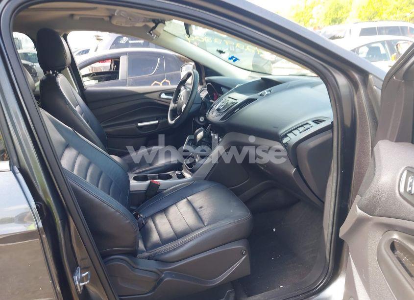 Photo 5 of 2016 Ford Escape SE (VIN 1FMCU9GX6GUB27794)