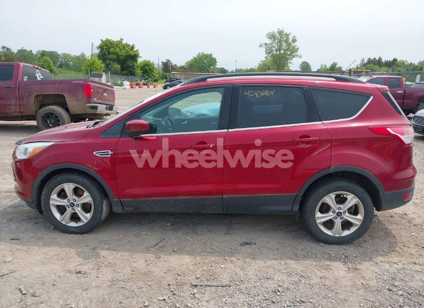 Photo 13 of 2016 Ford Escape SE (VIN 1FMCU9GX6GUB29495)