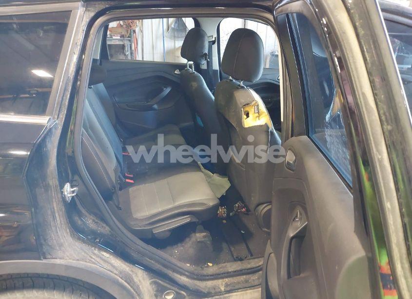 Photo 8 of 2016 Ford Escape SE (VIN 1FMCU9GX6GUB40187)