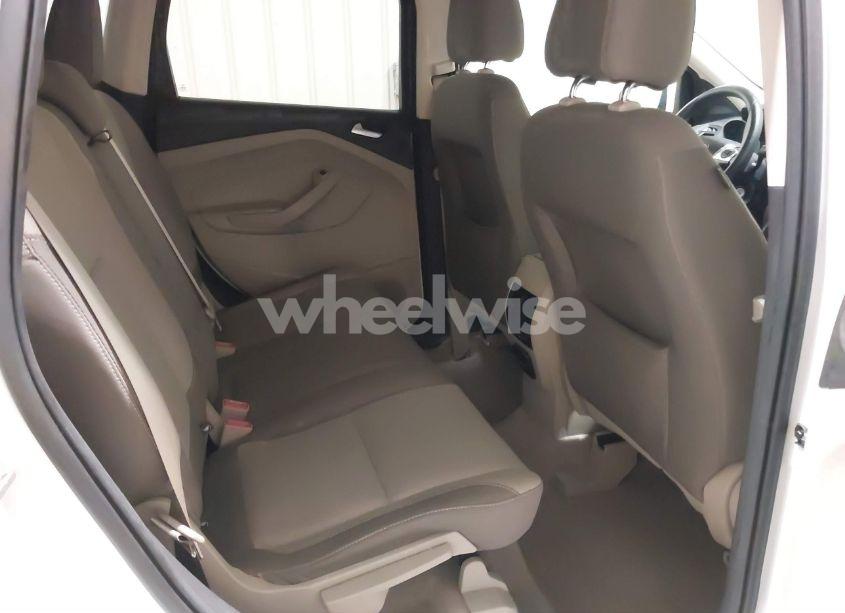 Photo 8 of 2016 Ford Escape SE (VIN 1FMCU9GX6GUB72699)