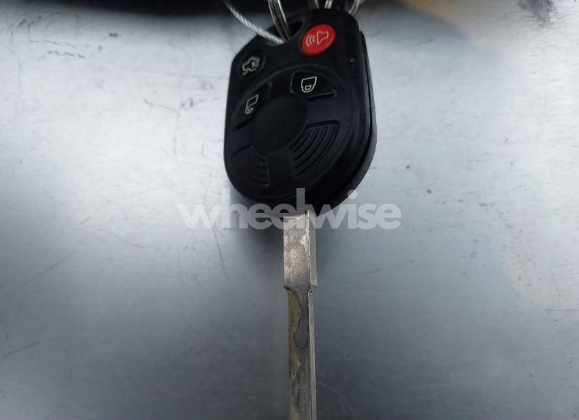 Photo 11 of 2016 Ford Escape SE (VIN 1FMCU9GX6GUB87266)