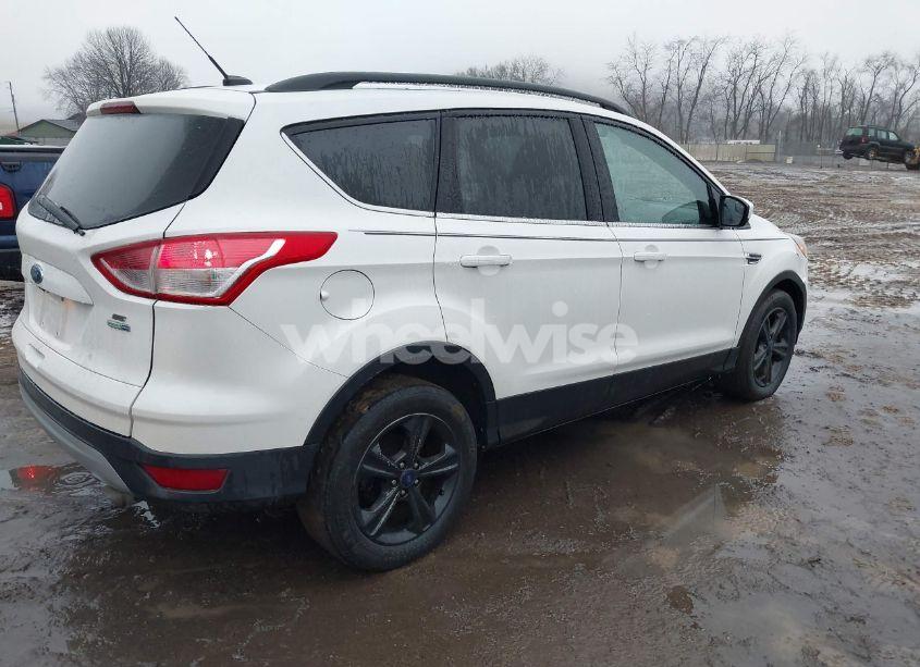Photo 4 of 2016 Ford Escape SE (VIN 1FMCU9GX6GUB87266)