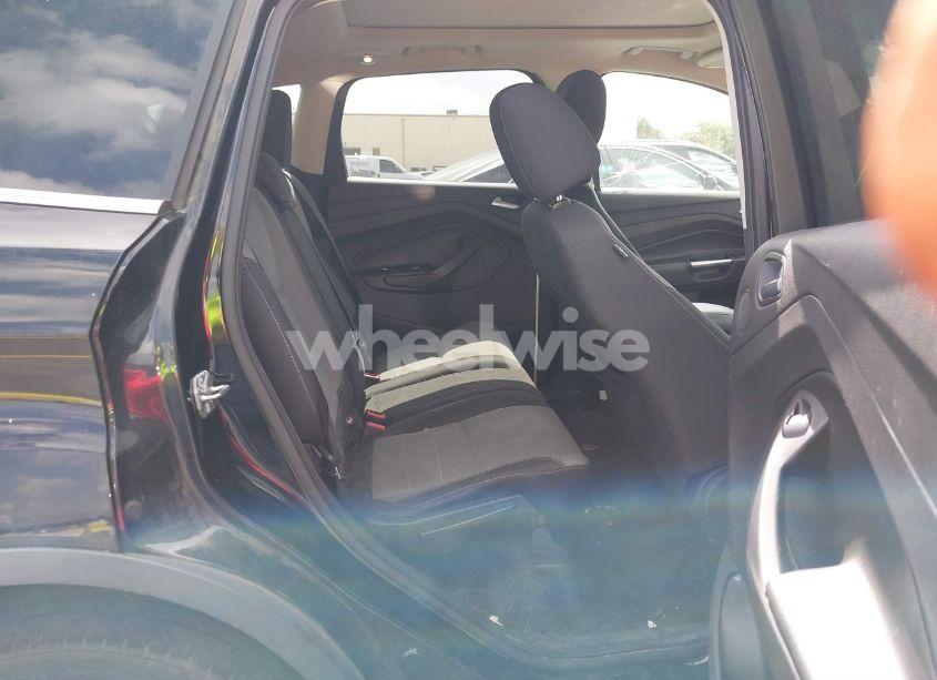 Photo 8 of 2016 Ford Escape SE (VIN 1FMCU9GX6GUC03787)