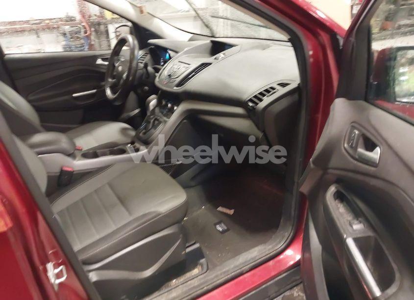 Photo 5 of 2016 Ford Escape SE (VIN 1FMCU9GX6GUC08682)