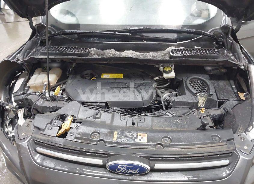 Photo 10 of 2016 Ford Escape SE (VIN 1FMCU9GX6GUC24672)