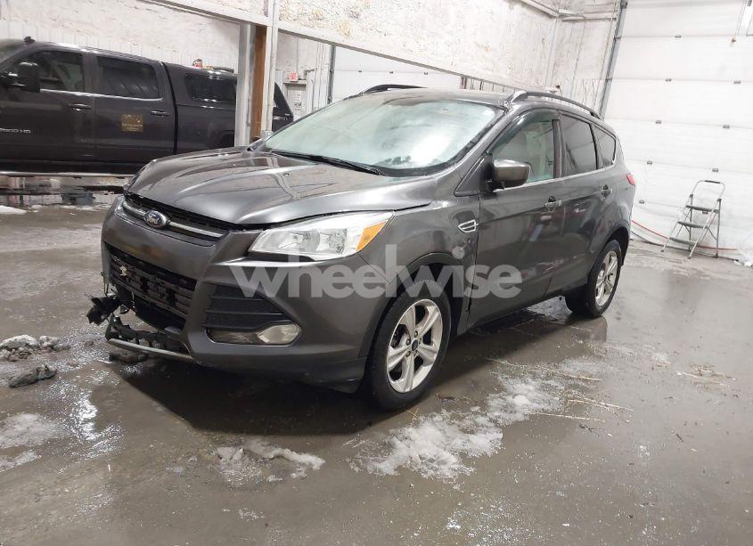 Photo 2 of 2016 Ford Escape SE (VIN 1FMCU9GX6GUC24672)