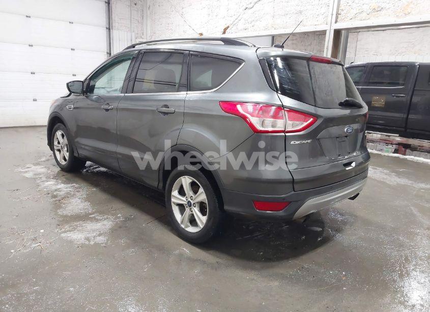 Photo 3 of 2016 Ford Escape SE (VIN 1FMCU9GX6GUC24672)