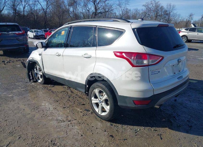 Photo 3 of 2016 Ford Escape SE (VIN 1FMCU9GX6GUC54965)