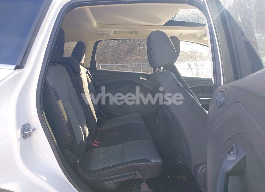 Photo 8 of 2016 Ford Escape SE (VIN 1FMCU9GX6GUC54965)