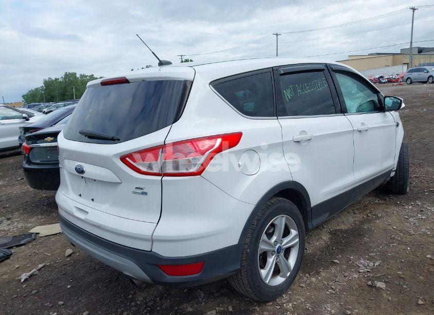 Photo 4 of 2013 Ford Escape SE (VIN 1FMCU9GX7DUB35365)