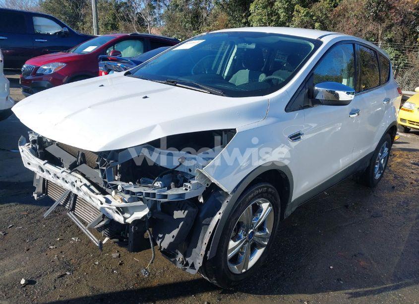 Photo 2 of 2013 Ford Escape SE (VIN 1FMCU9GX7DUB97915)